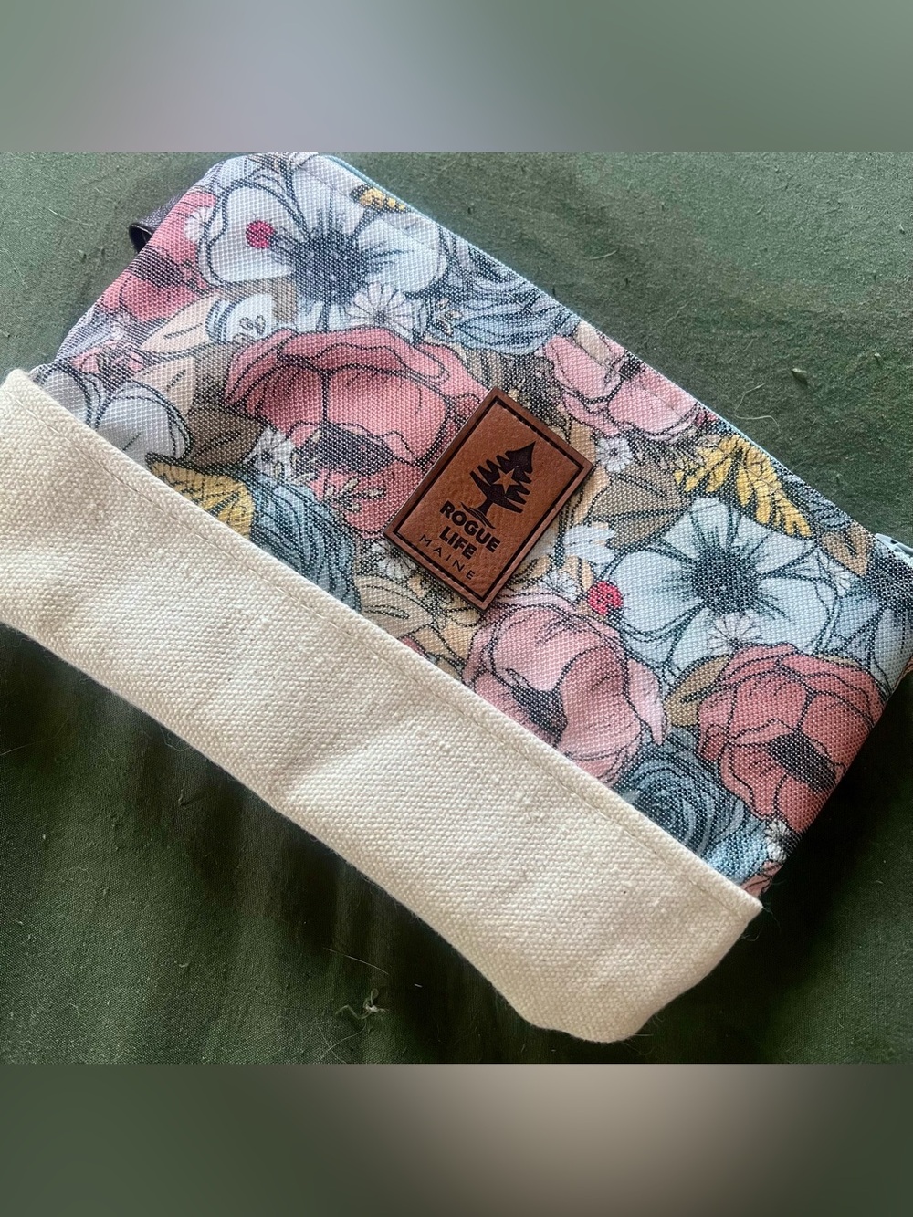 KTSCANVASES Medium Wristlet - Picture 2 of 2